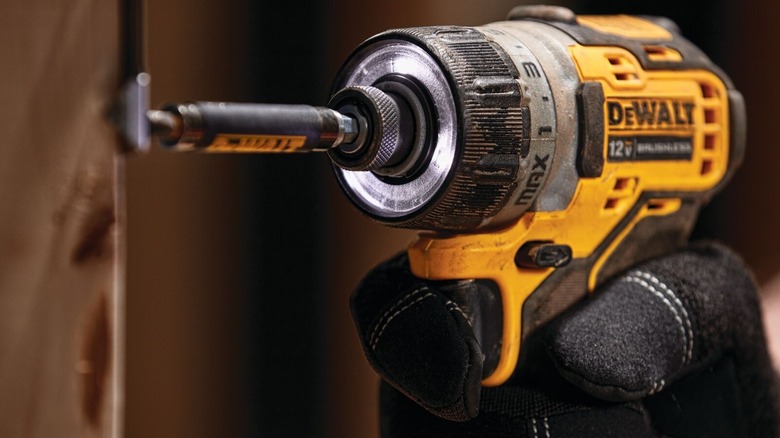 Xtreme 12V Max ¼-inch Screwdriver