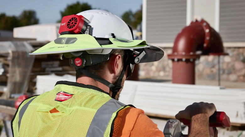 USB Cooling Fan on hard hat from Milwaukee Bolt line