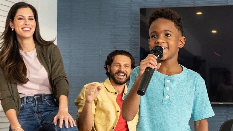 People using Costco's Singing Machine