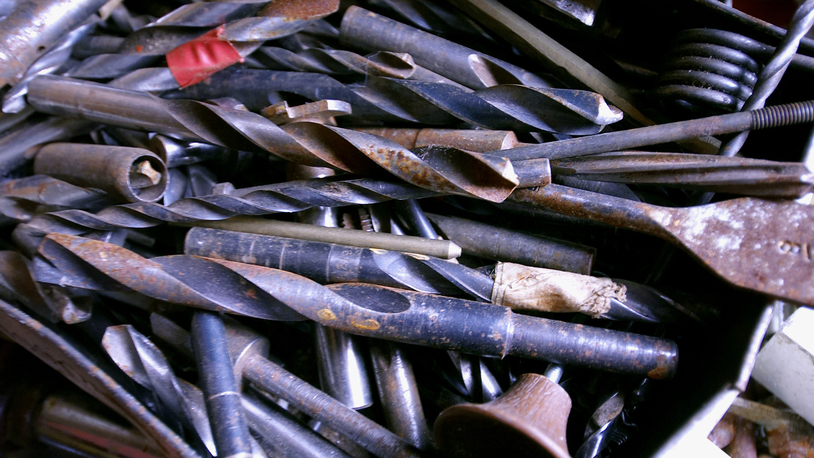 4 Handy Uses For Old Drill Bits You Probably Haven’t Thought Of