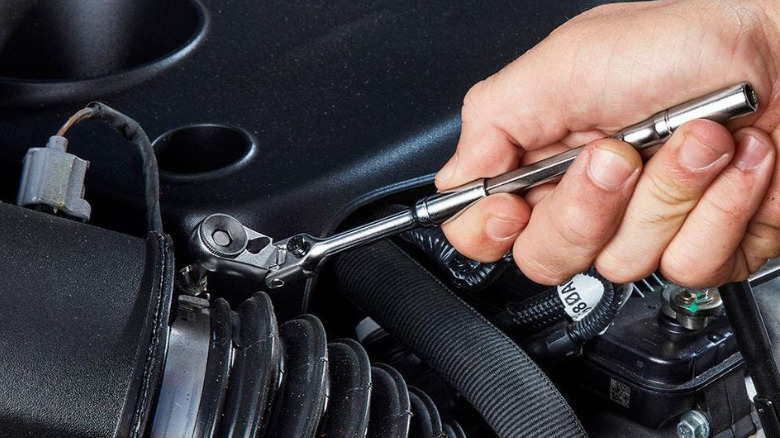 An Icon locking flex-head ratchet used in a small space.