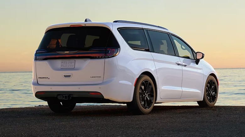 2025 Chrysler Pacifica In White At The Beach