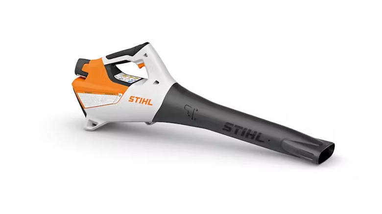catalogue image of a Stihl BGA 30 leaf blower
