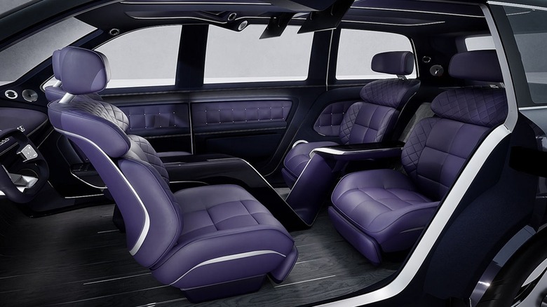 Genesis GV90 swivel seats
