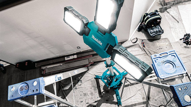 A view of the new ML014G tower light from above.