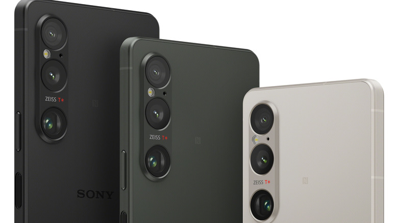 A picture showing the different colors of the Sony Xperia 1 VI