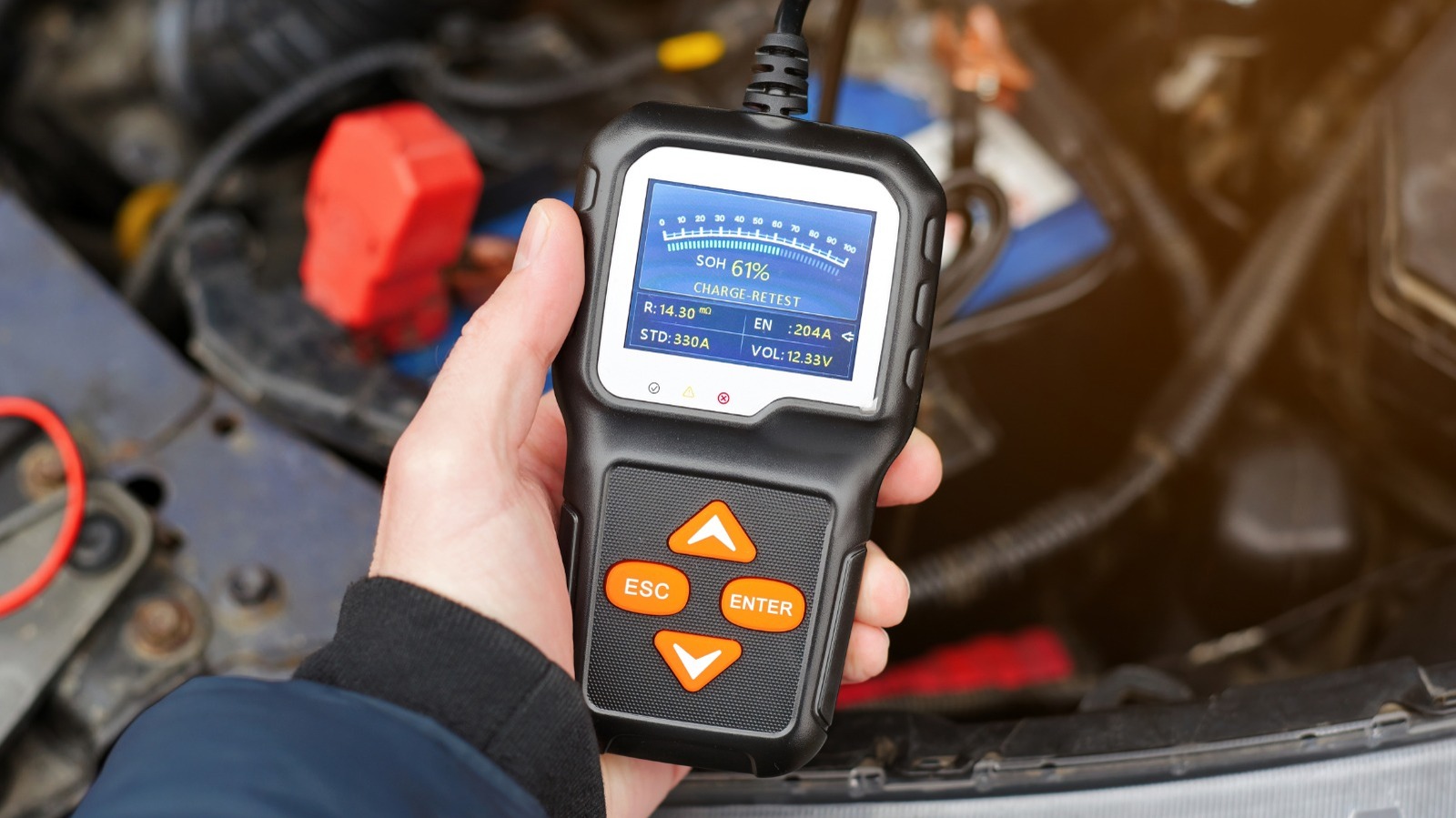 4 Of The Best Car Battery Testers You Can Buy On Amazon (According To Reviews)