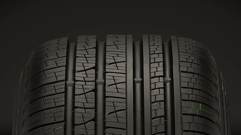 Tread of a tire for an SUV