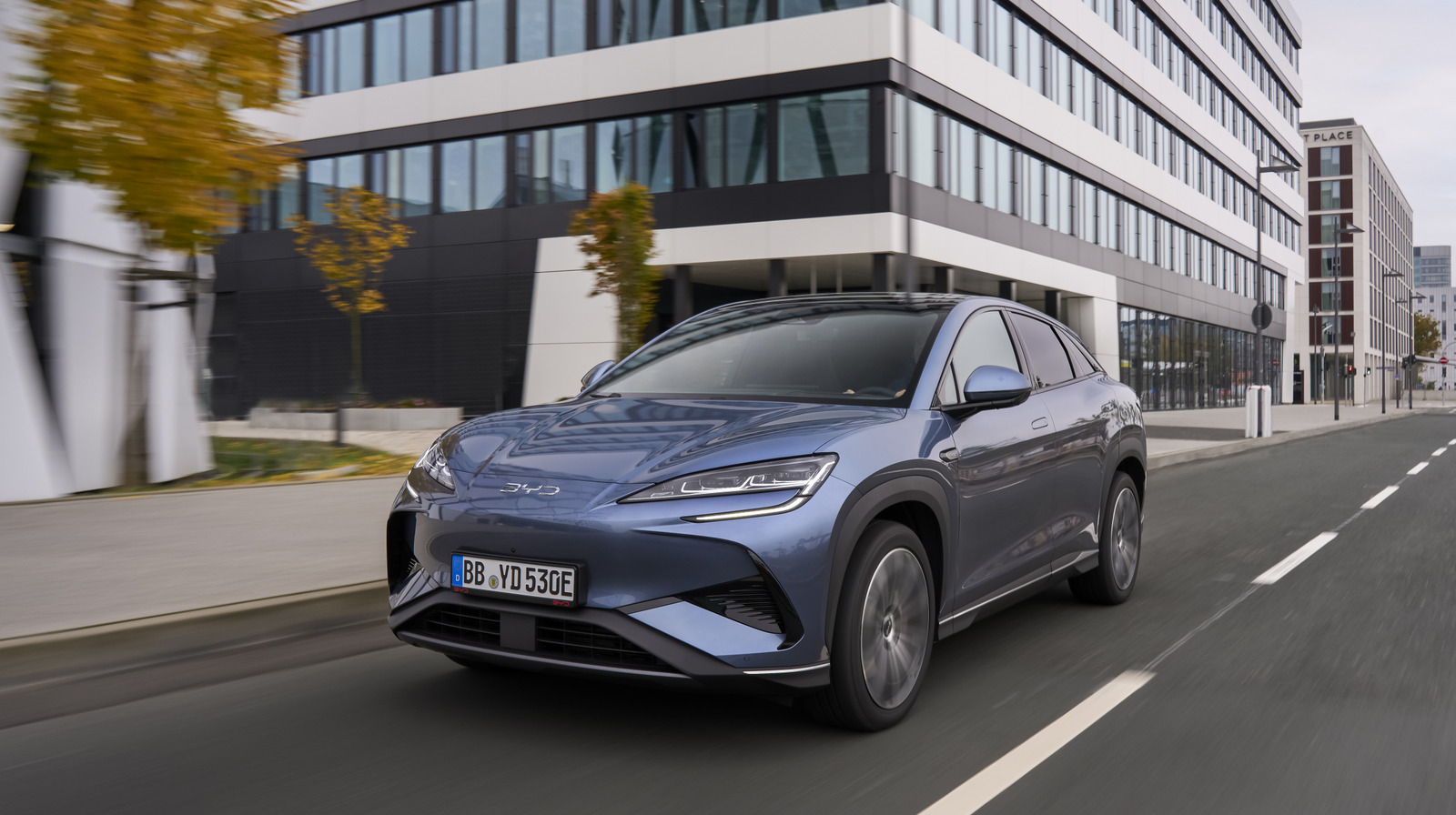 4 Reasons China's BYD EV Is One Step Ahead Of Tesla (According To Reviews)
