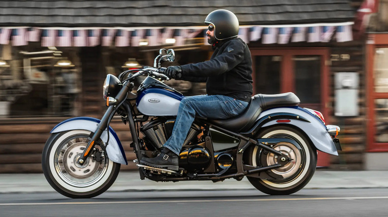 The Kawasaki Vulcan 900 Classic
