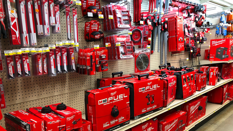Milwaukee tools store display