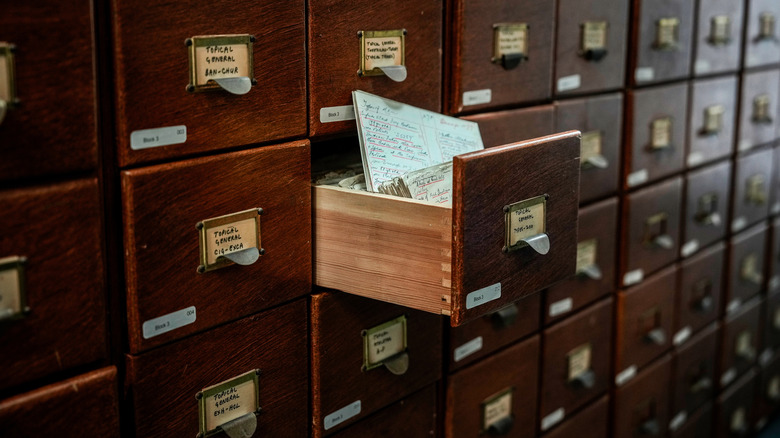 Old-fashioned index card filing system.