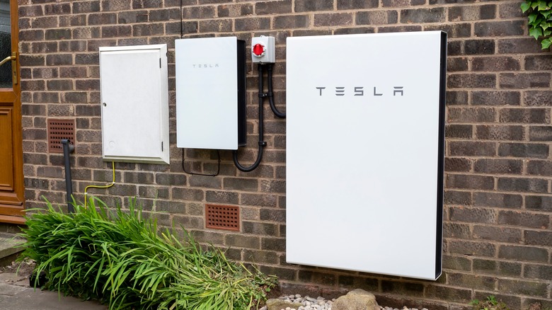 Tesla PowerWall 2