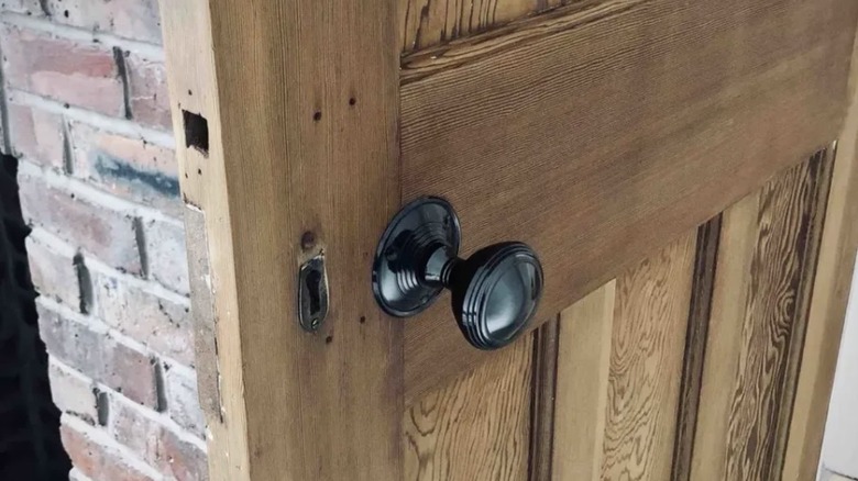 3D printed doorknob.