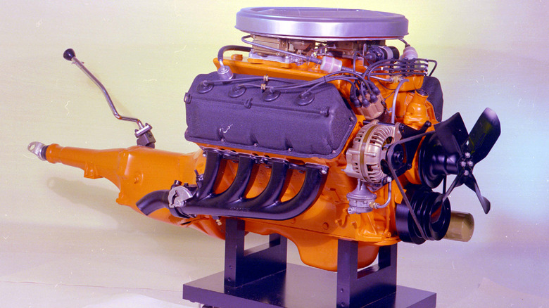 426 Street Hemi and transmission on a stand