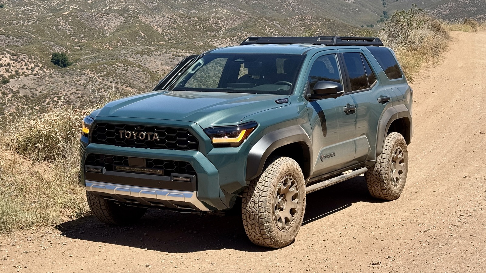 4Runner Vs. Land Cruiser: Which Is Better For Off-Roading?