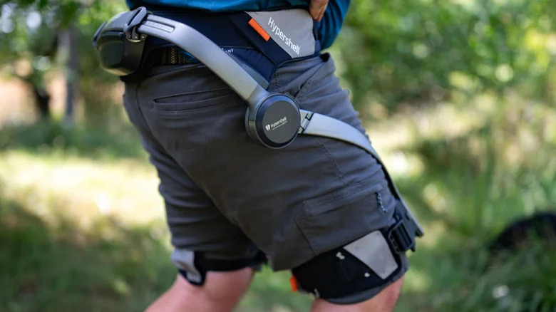 SlashGear's reviewer Andy wearing the Hypershell Pro X Exoskeleton