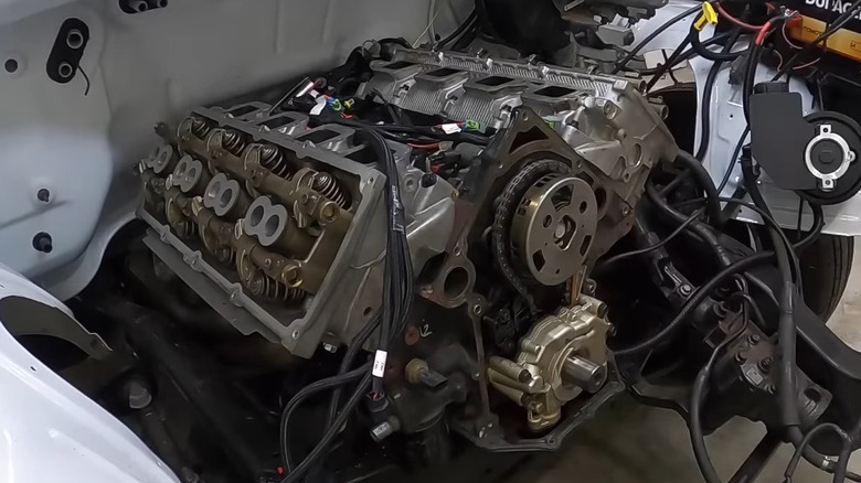 5/7L HEMI upgraded camshaft installation