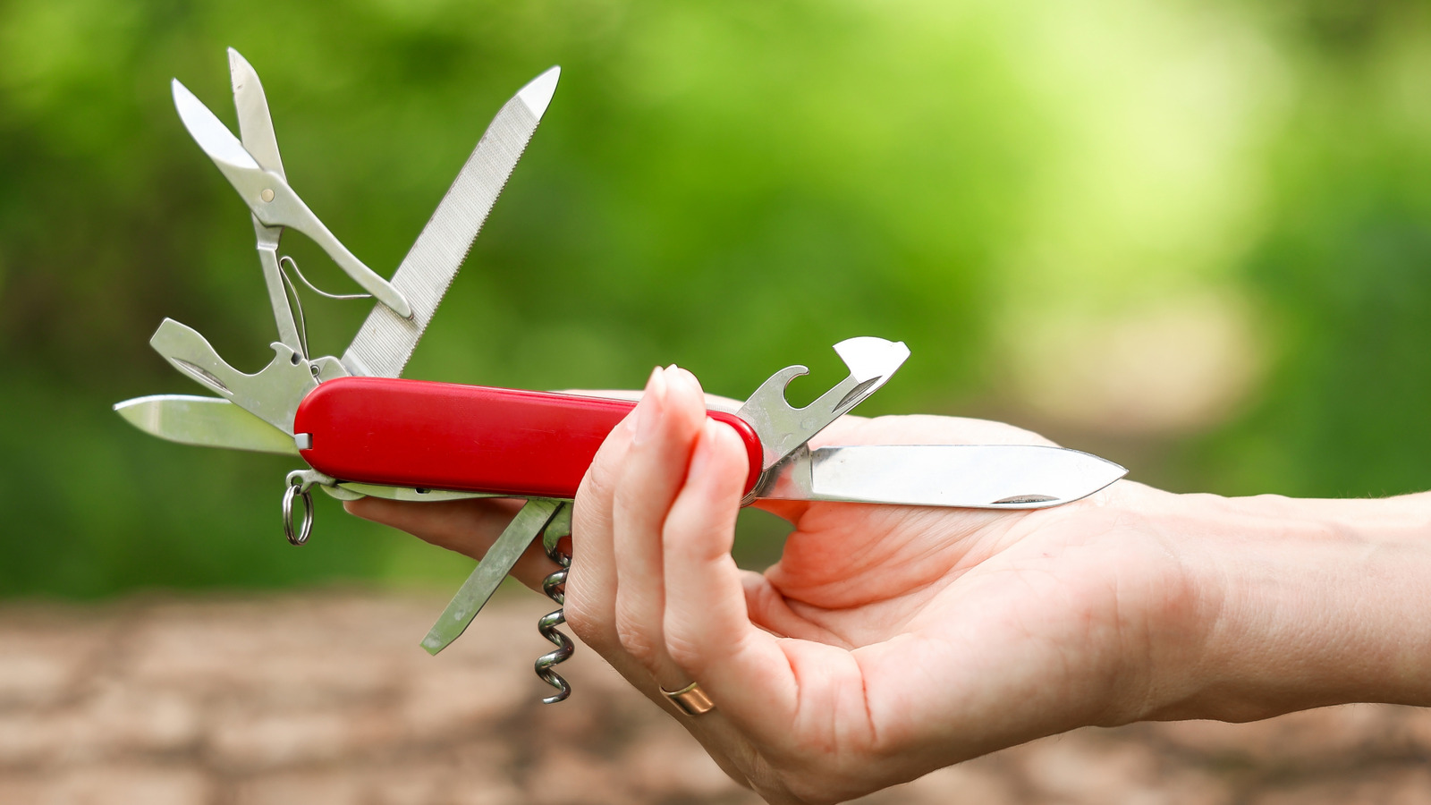 5 Alternative Ways To Use Your Swiss Army Knife's Toothpick Slot