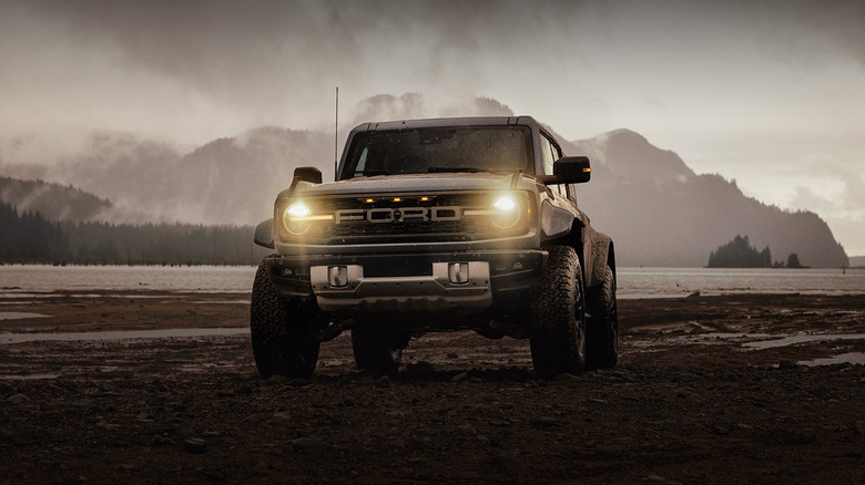 A gray 2025 Ford Bronco Raptor in the wildnerness