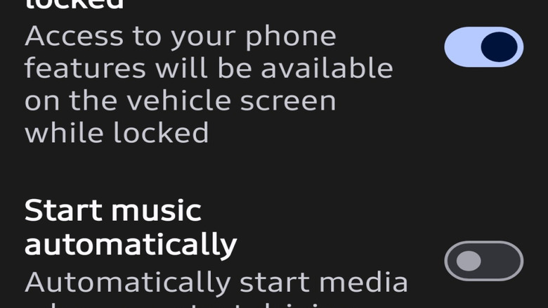 A menu, the Start Android Auto while locked setting is on.