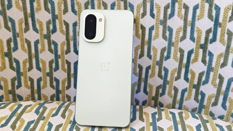 OnePlus 15R smartphone