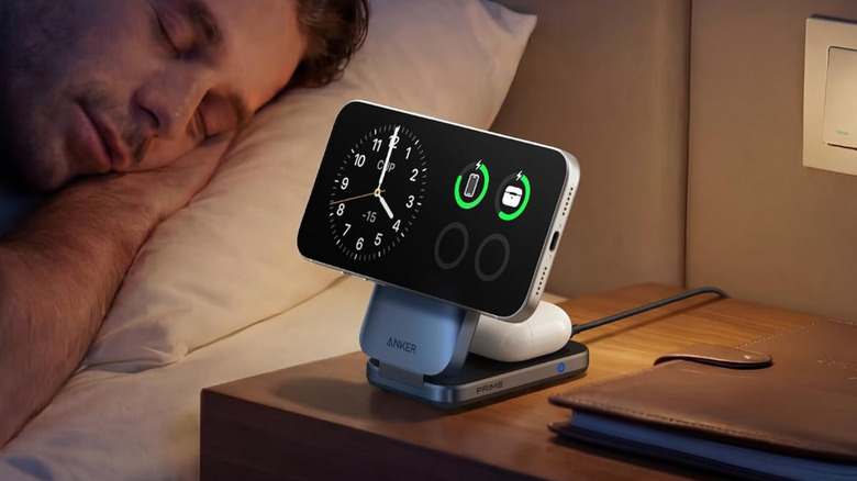 CHarging multiple devices using an Anlker magnetic stand