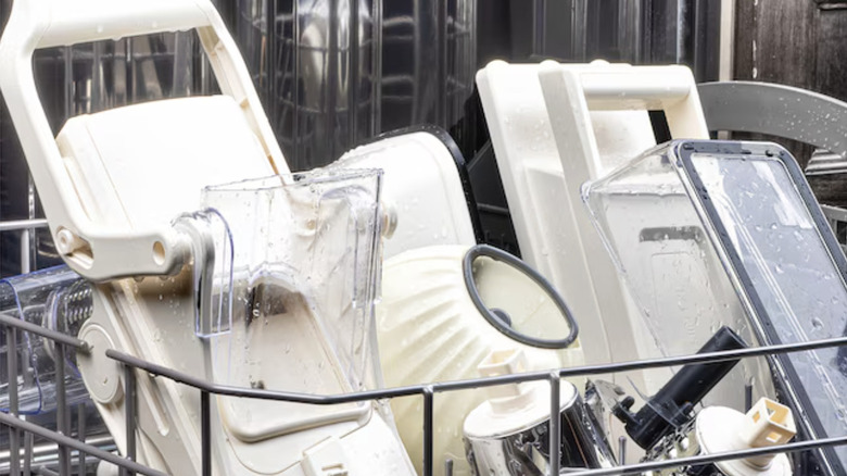 Nutri Chopper XL parts in dishwasher