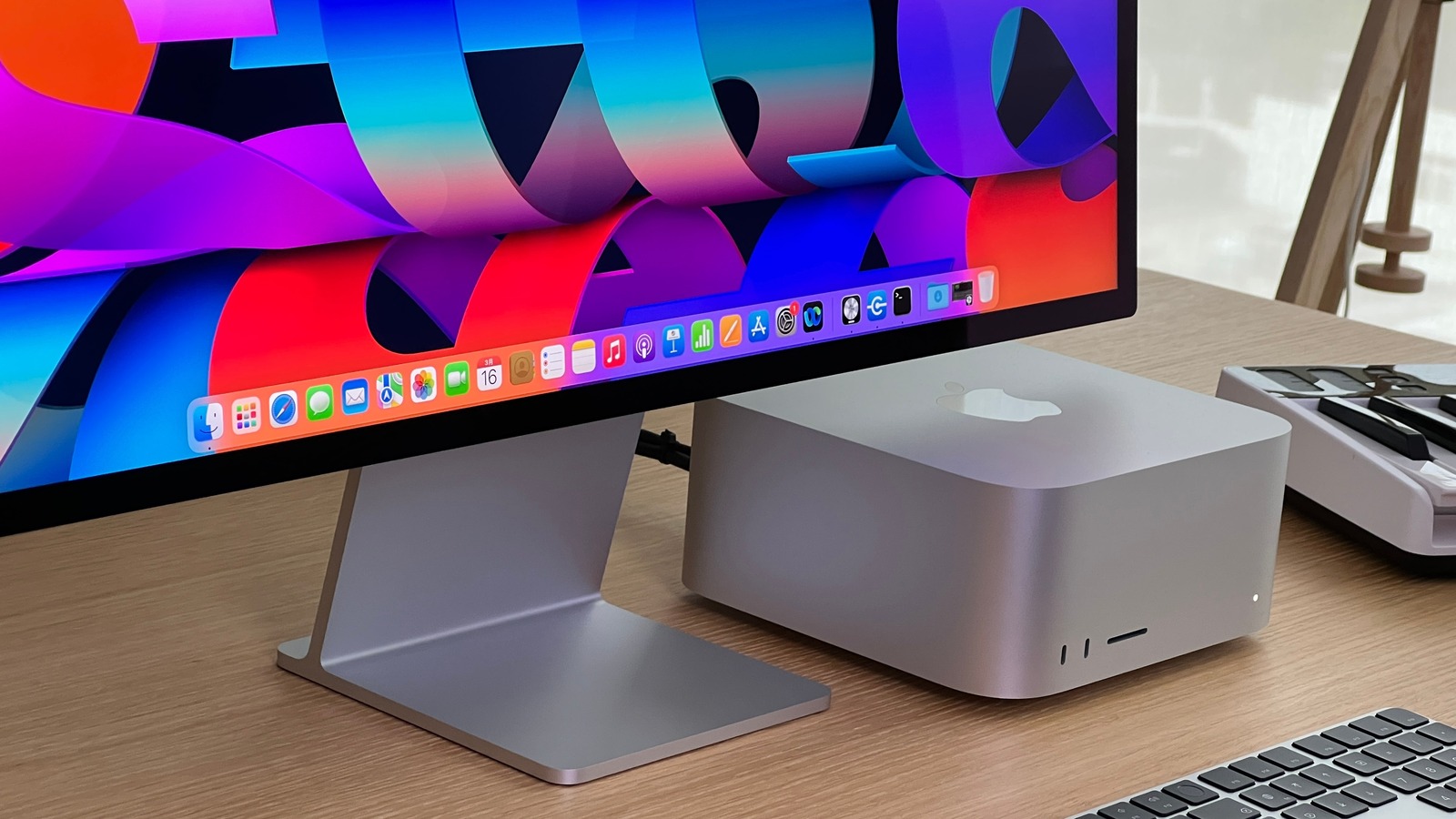 Get the best USB-C monitors