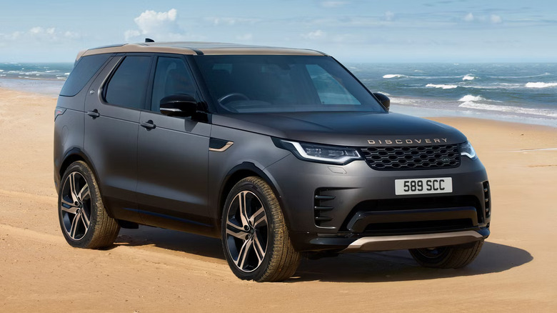 A 2025 Land Rover Discovery Tempest Edition model