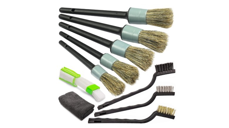 A detailing brush kit