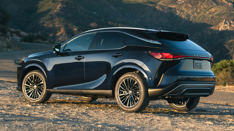 2025 Lexus RX rear 3/4 view