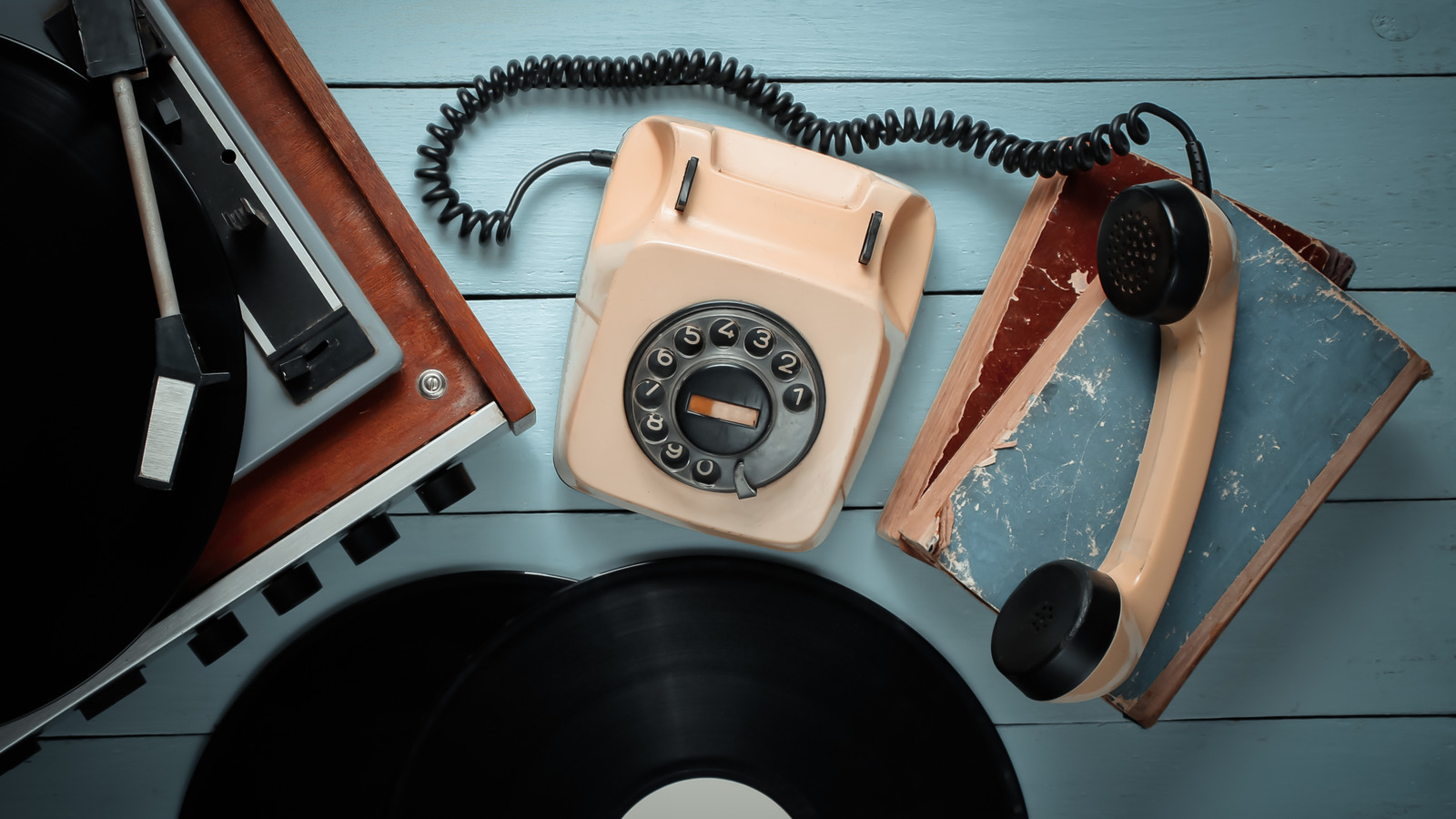 5 Classic Electronics & Pieces Of Tech That Instantly Remind Boomers Of Their Childhood