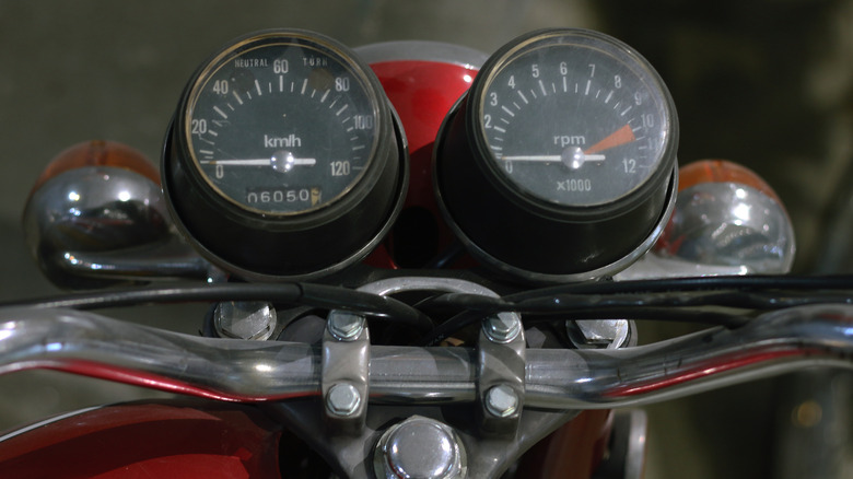 Guages of the classic red Honda CB125 K5 motorcycle