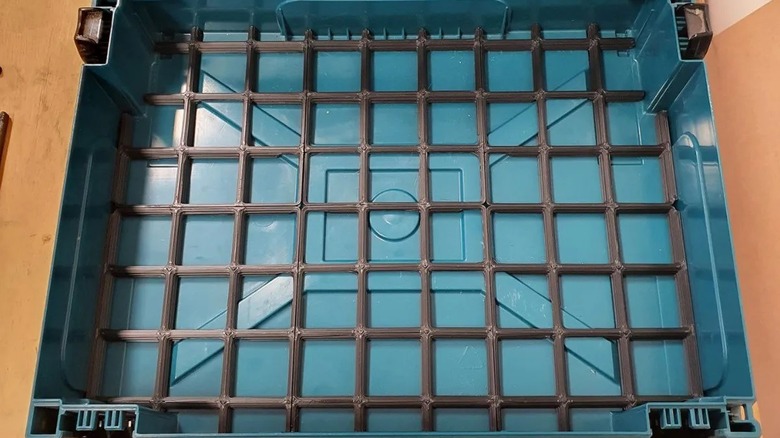 A Makita Makpac lined with a Gridfinity base.