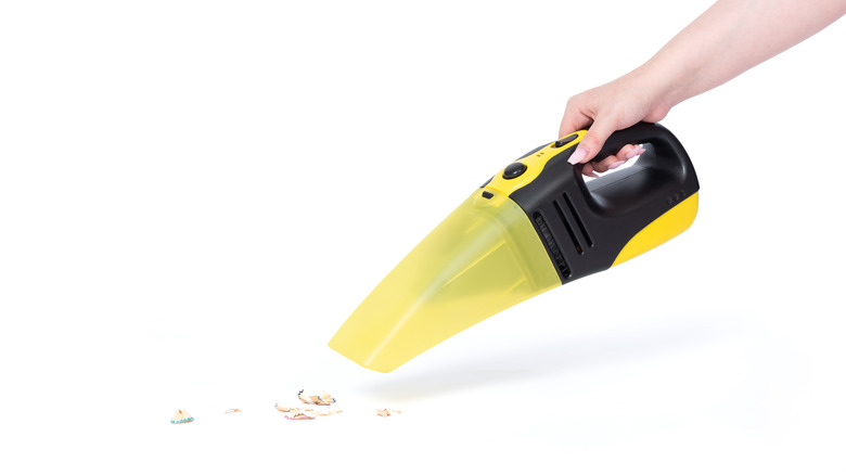 cordless vacuum used on pencil shavings