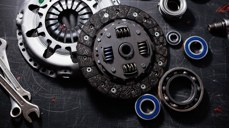 clutch kit with flywheel