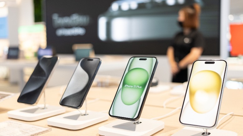 iPhones in an Apple Store