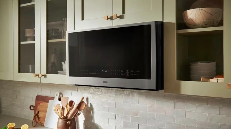 LG MVEL2035X installed in a kitchen
