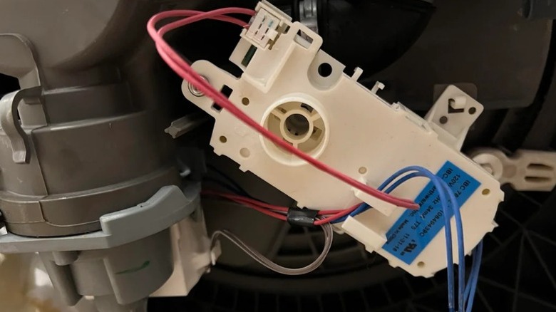 Whirlpool dishwasher diverter motor