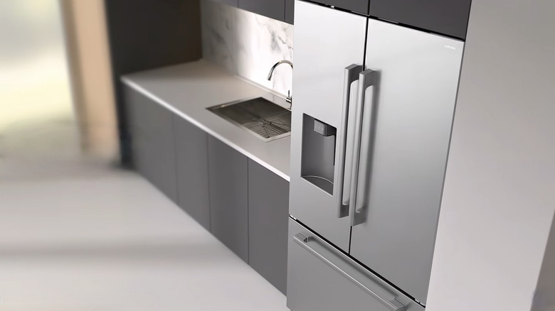 Picture showing Samsung refrigerator with zero clearance setup