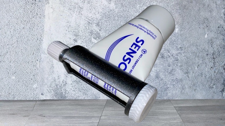 3D printing model for a toothpaste squeezer