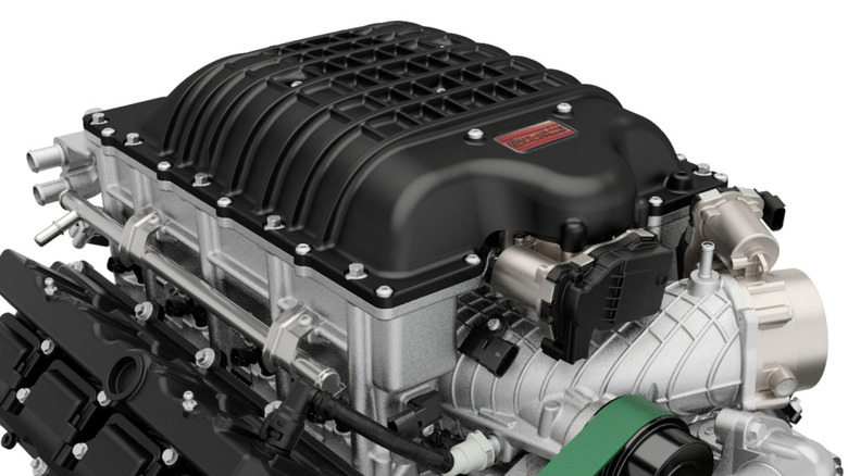 Close up of Direct Connection Hellephant crate engine