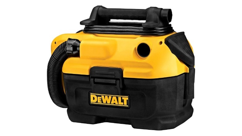 DeWalt 20V Max Wet/Dry Shop Vacuum on white background