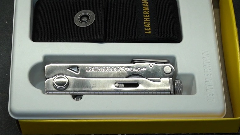 The Leatherman Crunch in its box.