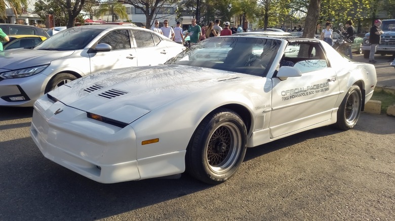 a 1989 Pontiac Firebird Trans Am