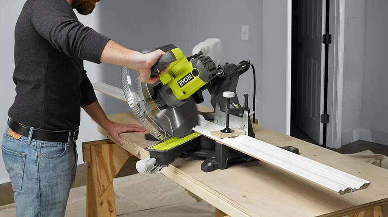 DIYer uses the Ryobi miter saw
