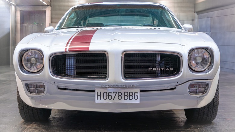 a 1970 Firebird front view