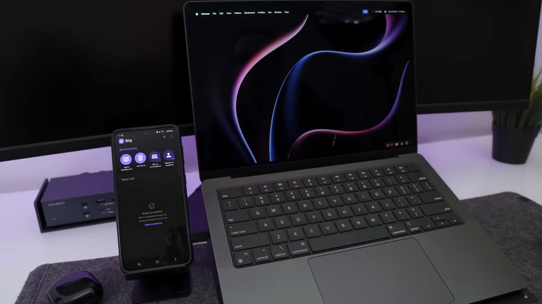 Demonstration of blip transferring from Android to macOS