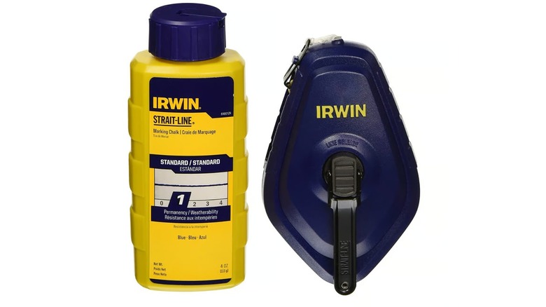 An Irwin Strait-Line 4 oz. Blue Fast Retrieve Chalk Line Set against a white background
